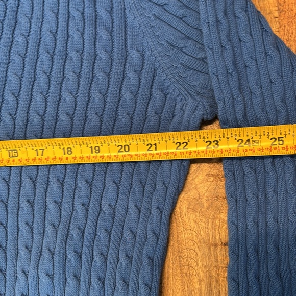 Leo & Nicole Blue Pullover V-neck  Sweater Women’s Size 1x (3) - Picture 3 of 5